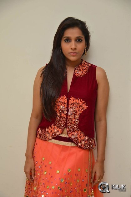 Rashmi-Gautam-at-Guntur-Talkies-Movie-First-Look-Launch